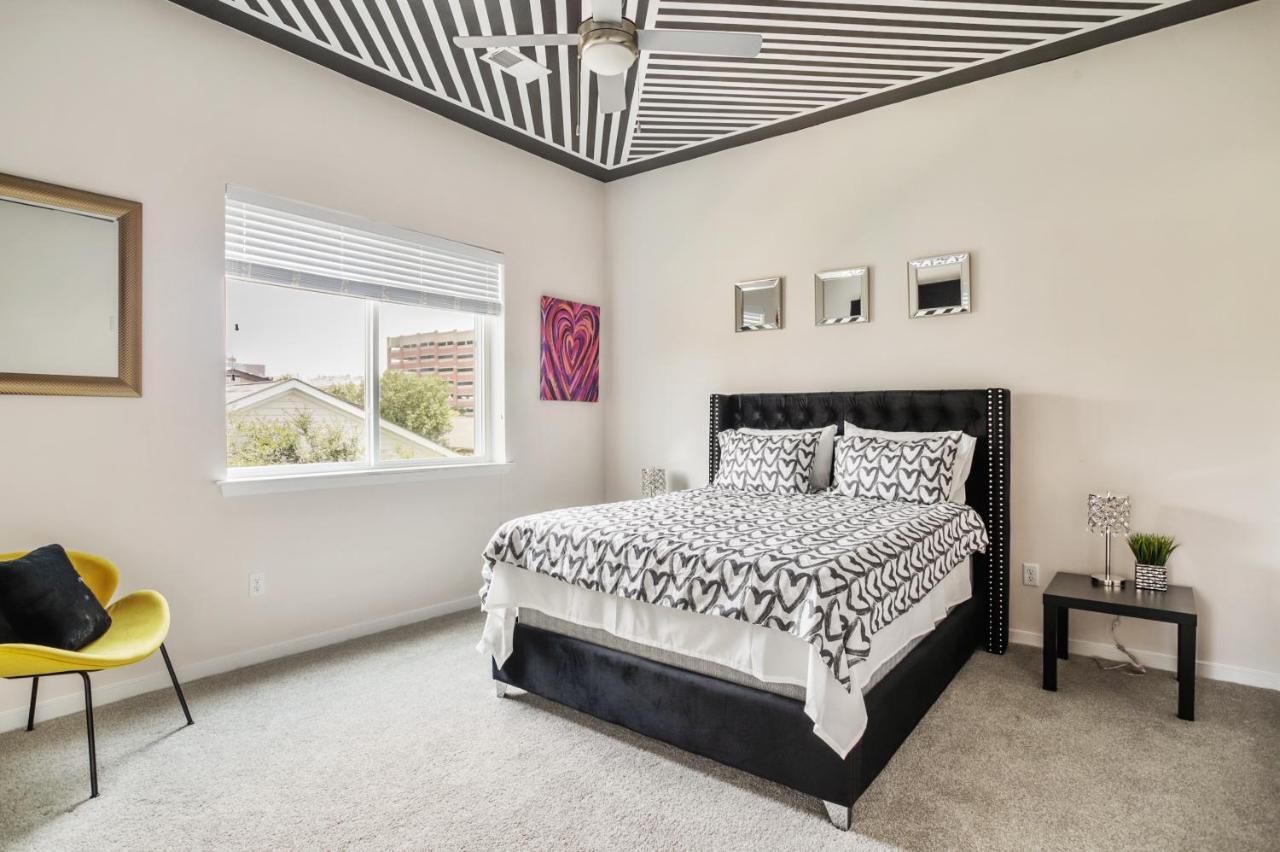 Lux House Of Champagne 2Br 2Ba Free Parking & Wifi Apartment Baltimore Exterior photo